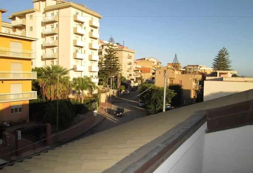 ペンション B&b Elisir