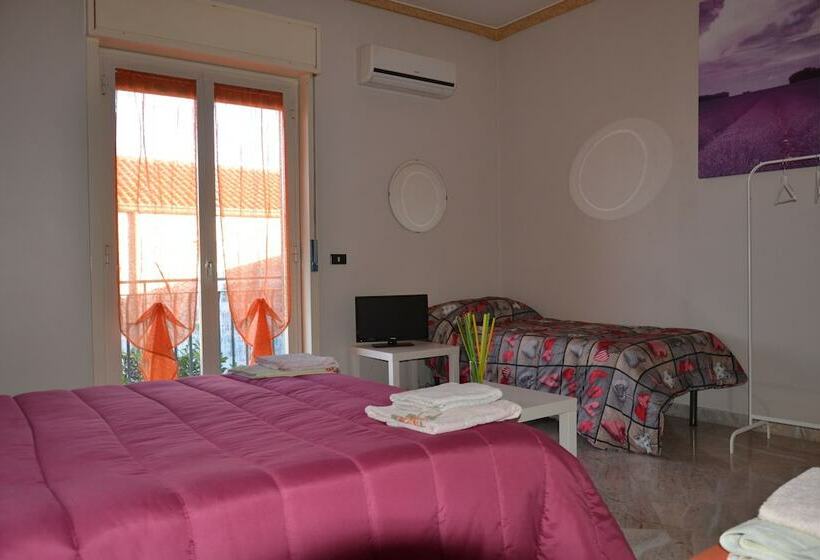پانسیون Bed & Fly Near Airport Catania