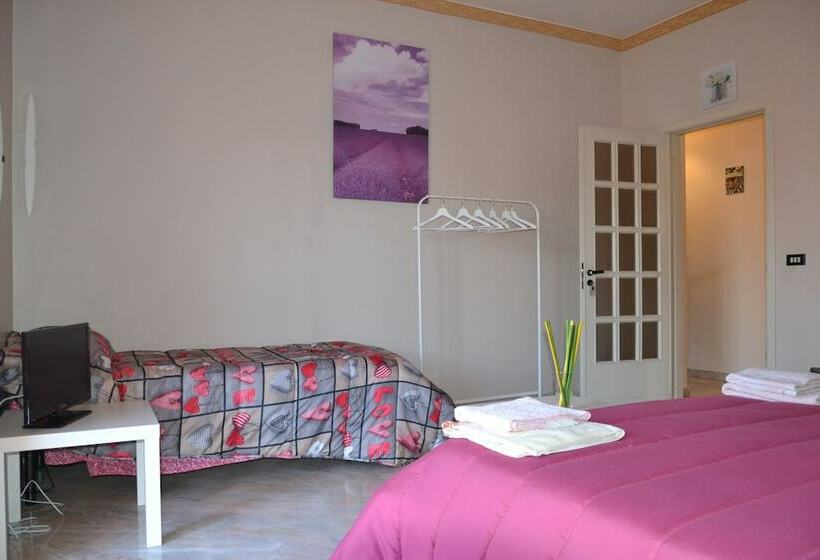 پانسیون Bed & Fly Near Airport Catania