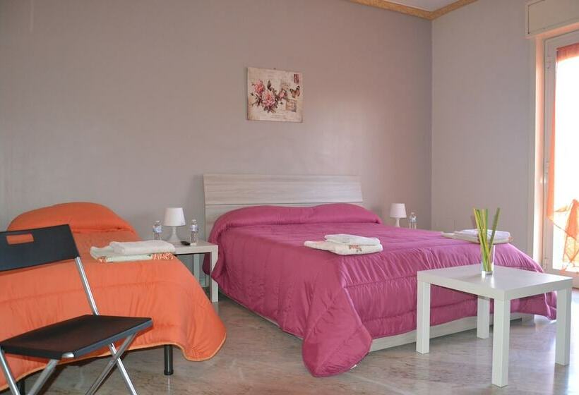 پانسیون Bed & Fly Near Airport Catania