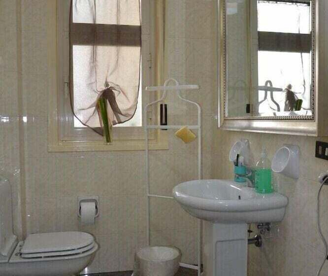 پانسیون Bed & Fly Near Airport Catania