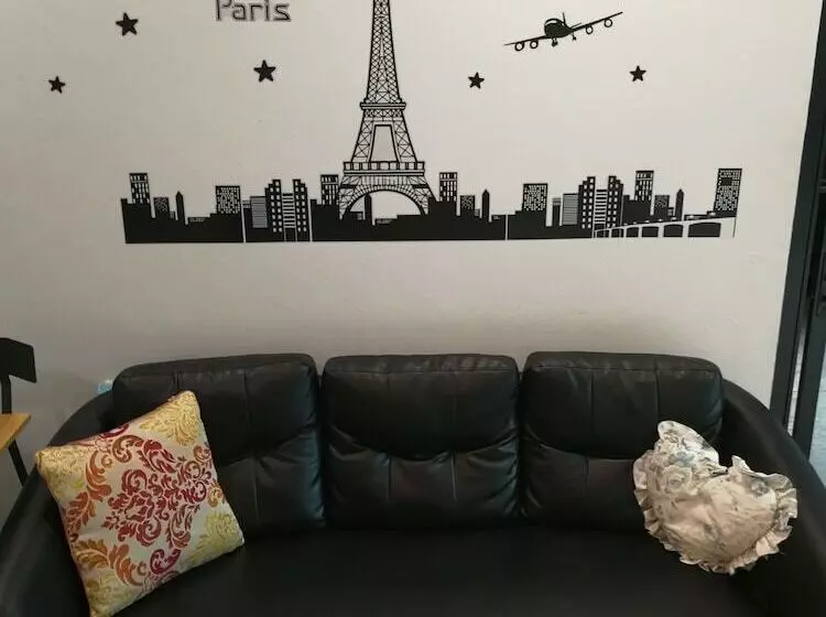 پانسیون Me Home