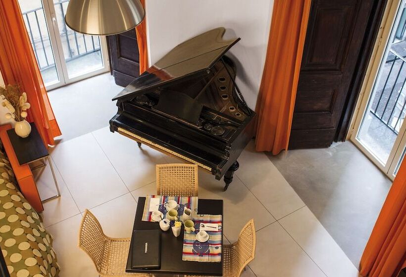 Residenza Pizzofalcone