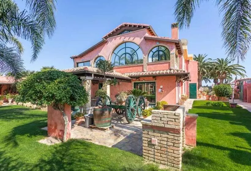 Aamiaismajoitus (B&B) Villa Flumini