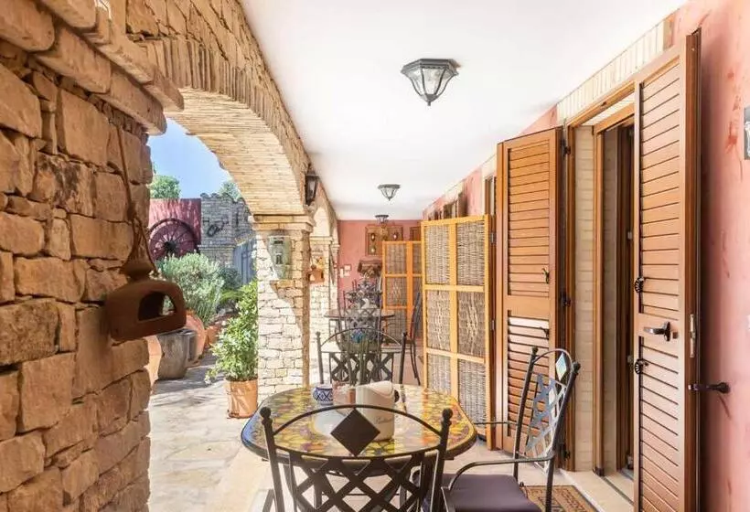 Aamiaismajoitus (B&B) Villa Flumini