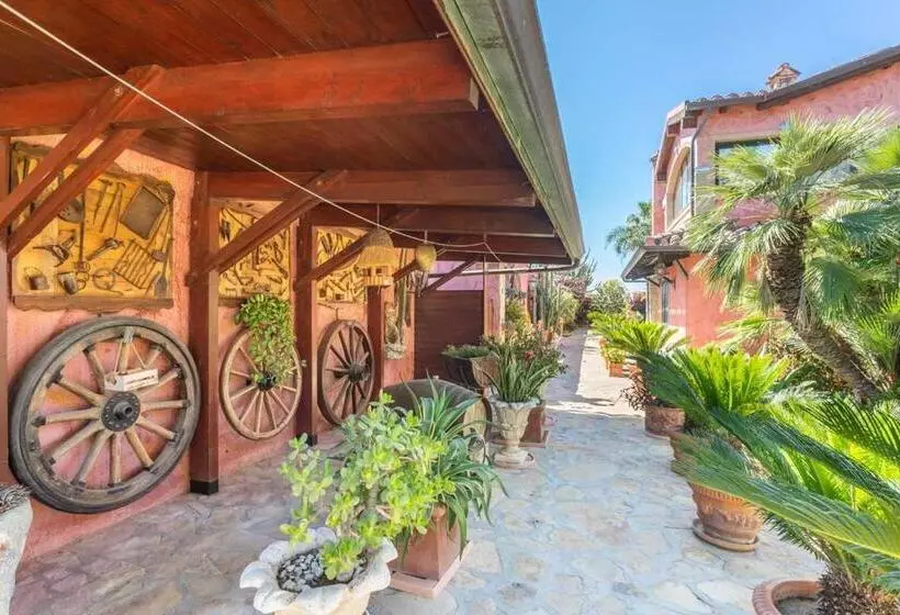 Aamiaismajoitus (B&B) Villa Flumini