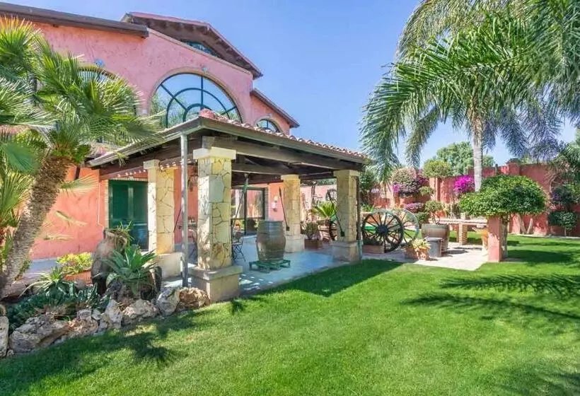 Aamiaismajoitus (B&B) Villa Flumini