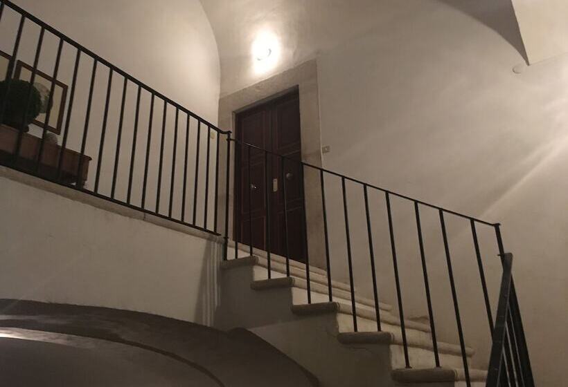 Bed & Breakfast Opera