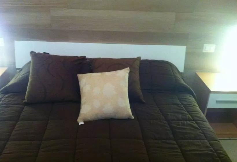 Bed & Breakfast Opera