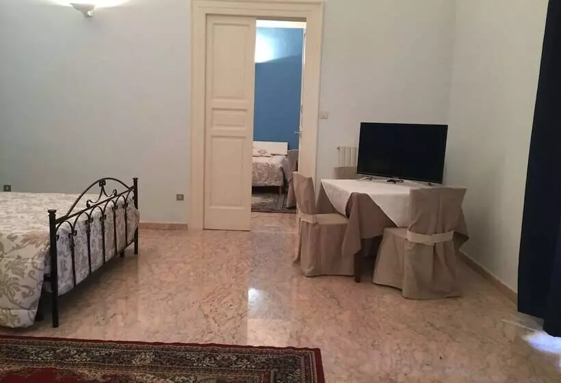 Bed & Breakfast Opera