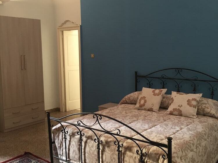 Bed & Breakfast Opera