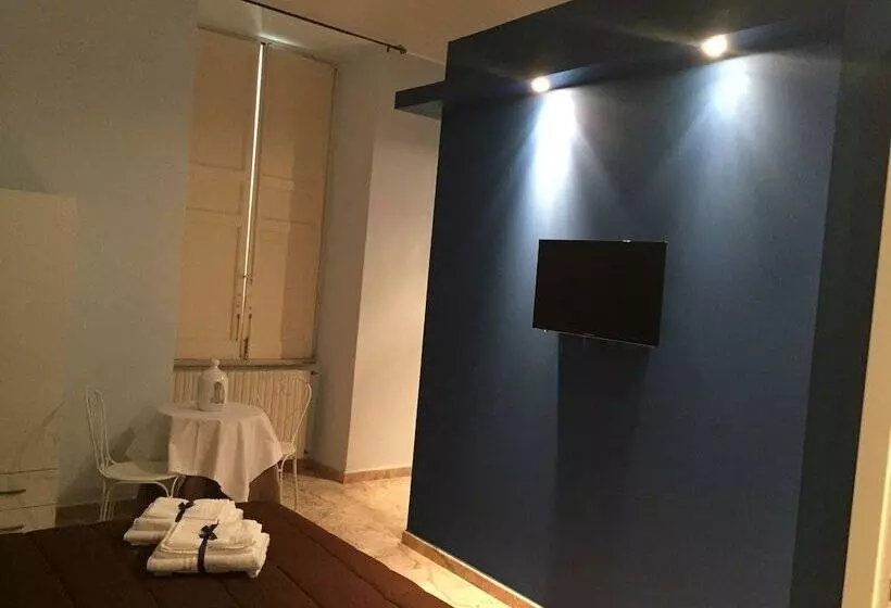 Bed & Breakfast Opera