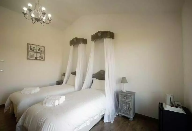 Hostelli Pietriccio Rosso