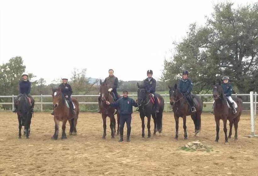 Hostelli Pietriccio Rosso