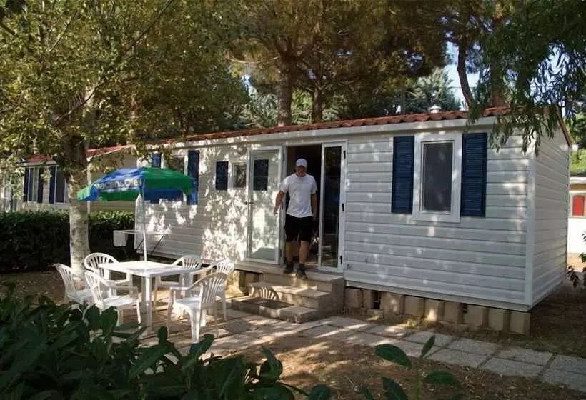 Hotelli Camping & Village Polvese