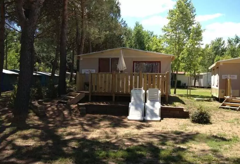 Hotelli Camping & Village Polvese