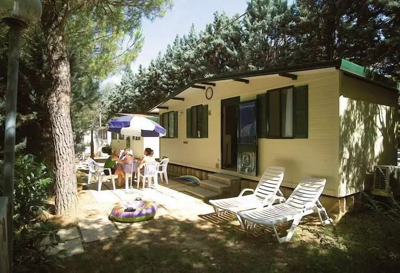 Hotelli Camping & Village Polvese