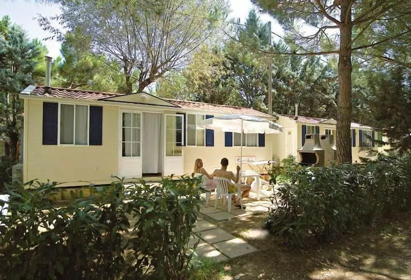 Hotelli Camping & Village Polvese