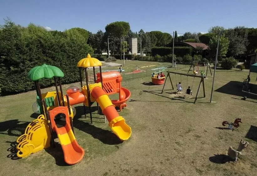 Hotelli Camping & Village Polvese