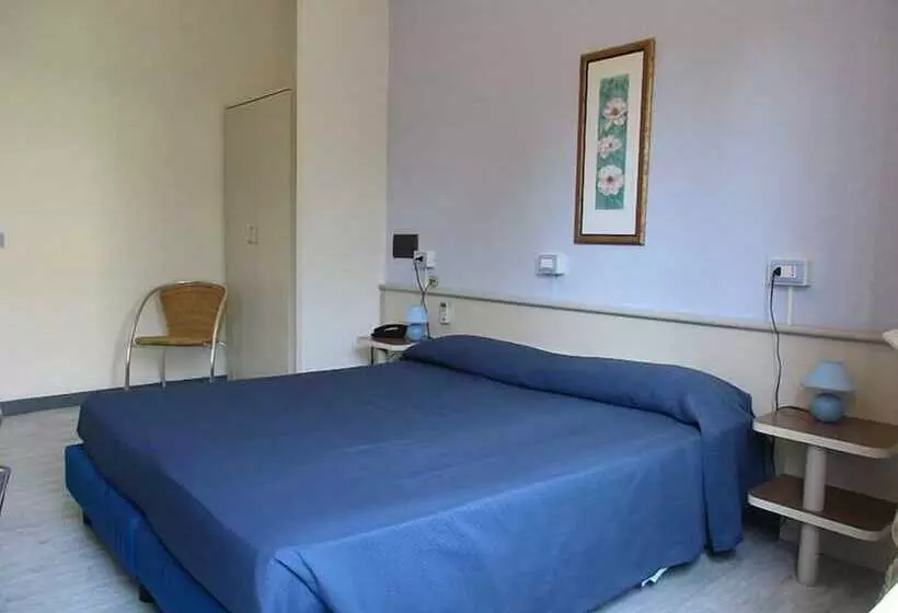 Hotelli Ristorante Tre Galletti