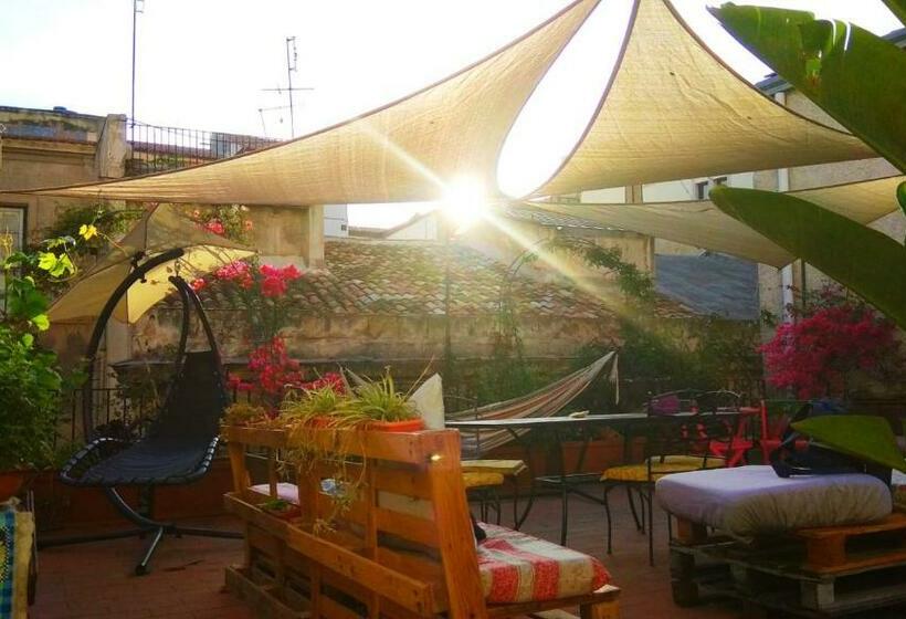 پانسیون Kaleidos