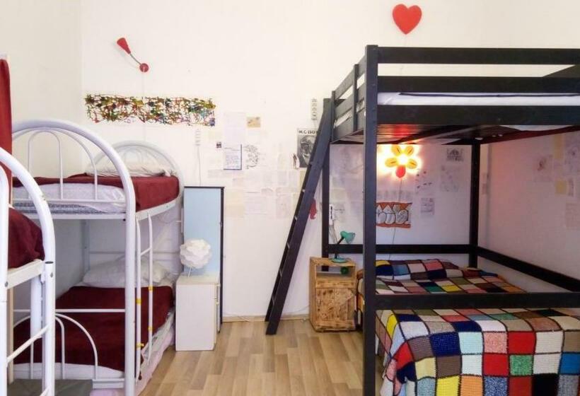 پانسیون Kaleidos