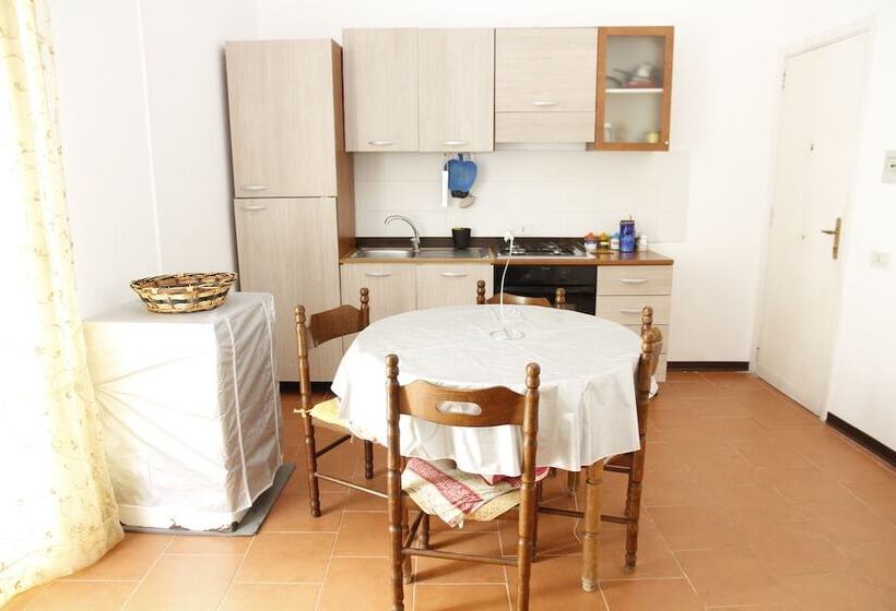 پانسیون Kaleidos