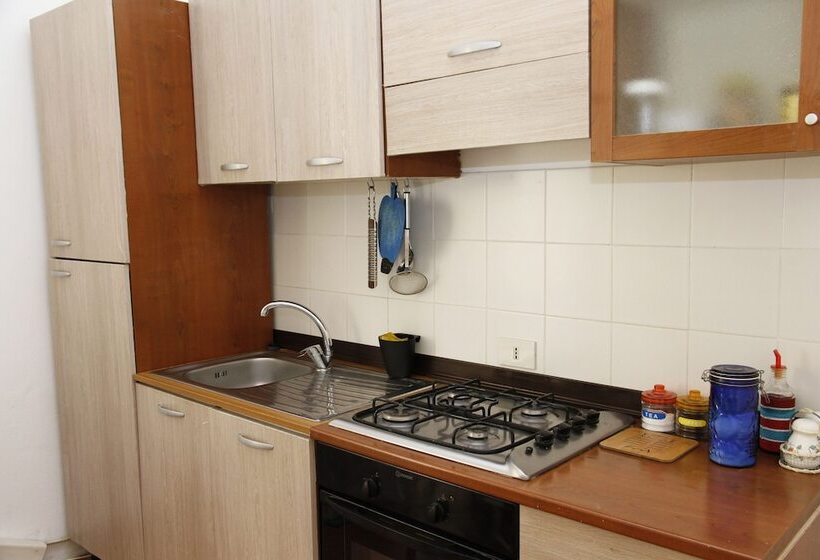 پانسیون Kaleidos