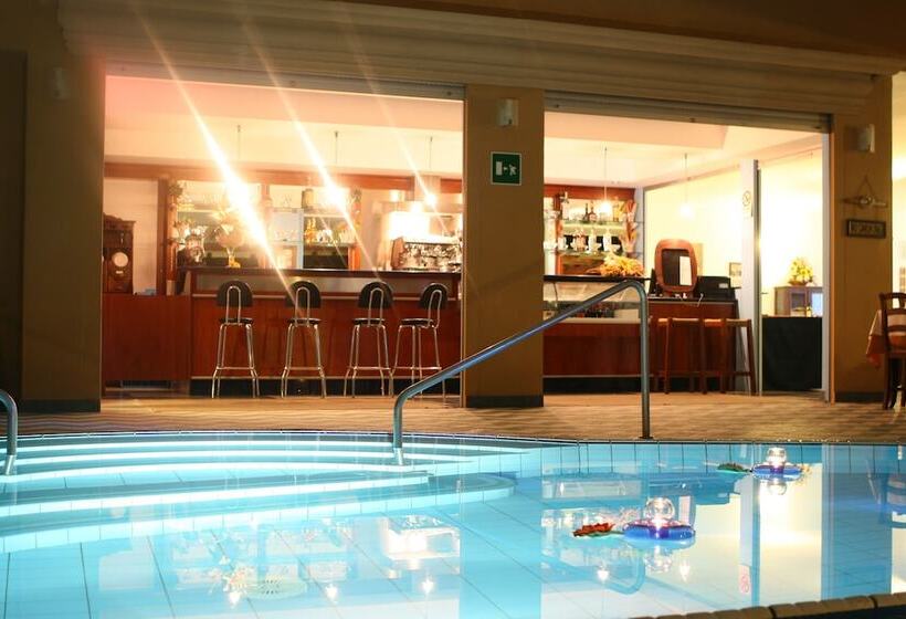 אתר נופש Villaggio Garden Park