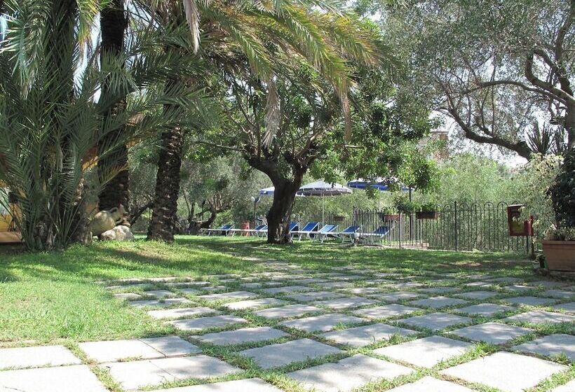 אתר נופש Villaggio Garden Park