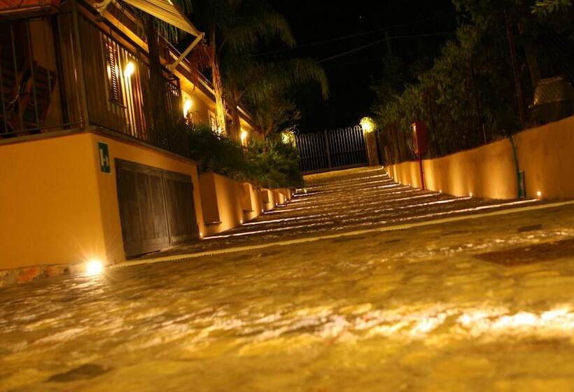 אתר נופש Villaggio Garden Park