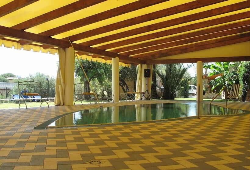 אתר נופש Villaggio Garden Park