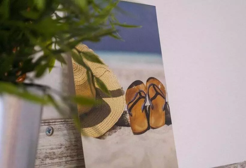 Residence Tre Palme   Localo