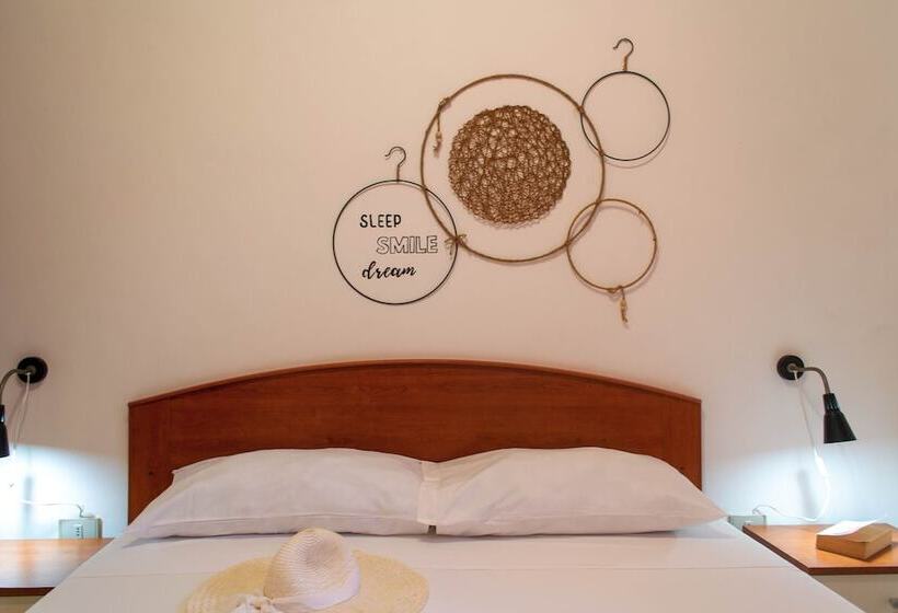 Residence Tre Palme Localo