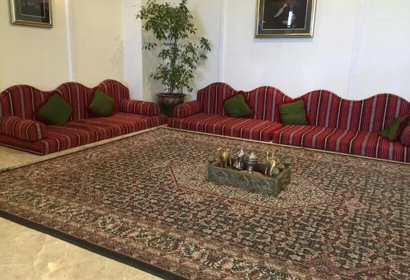 هتل Al Madinah Holiday