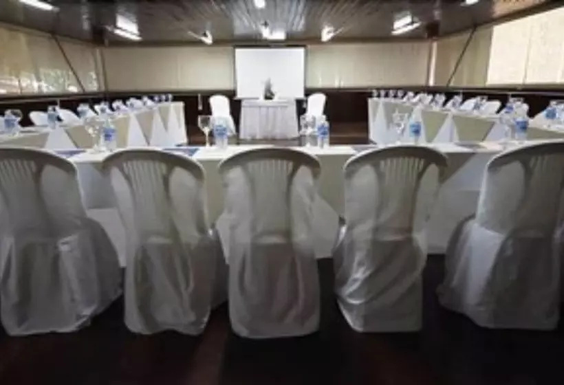 Отель Amoaras Resort