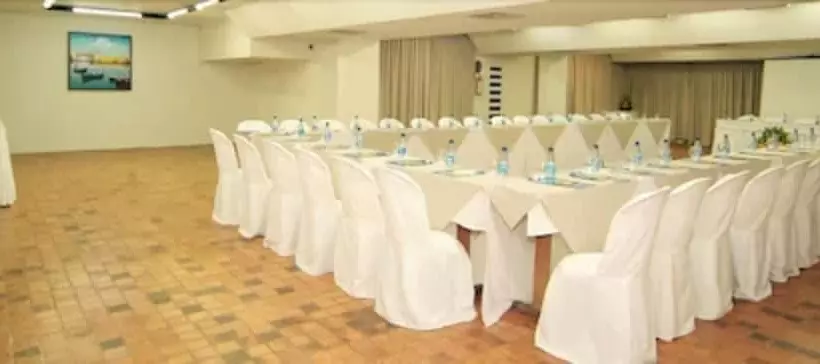 Отель Amoaras Resort