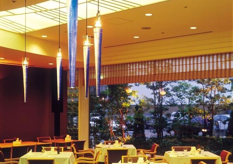 בית מלון כפרי Cypress Garden