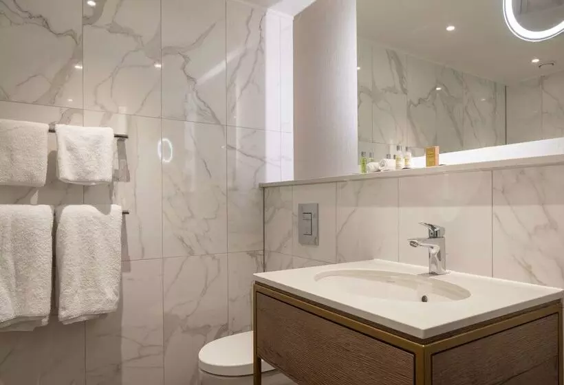 ホテル Doubletree By Hilton Stoke On Trent