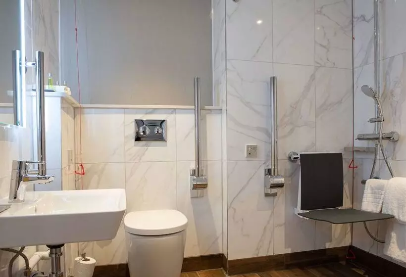 ホテル Doubletree By Hilton Stoke On Trent