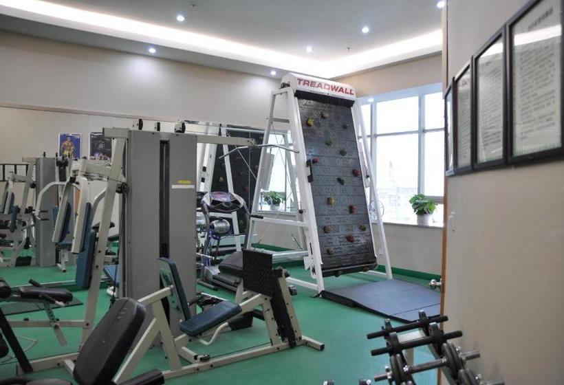 Отель Kunming Green Land