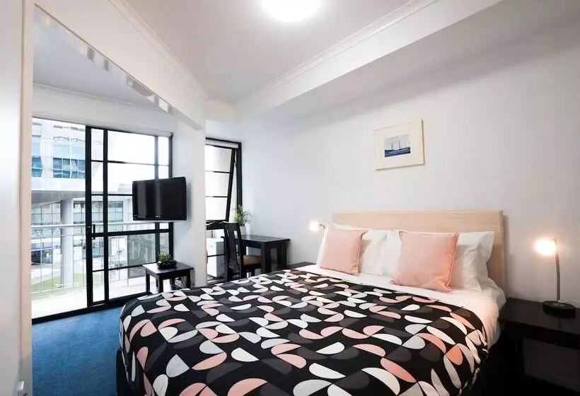 בית מלון כפרי Harbourview Apartment