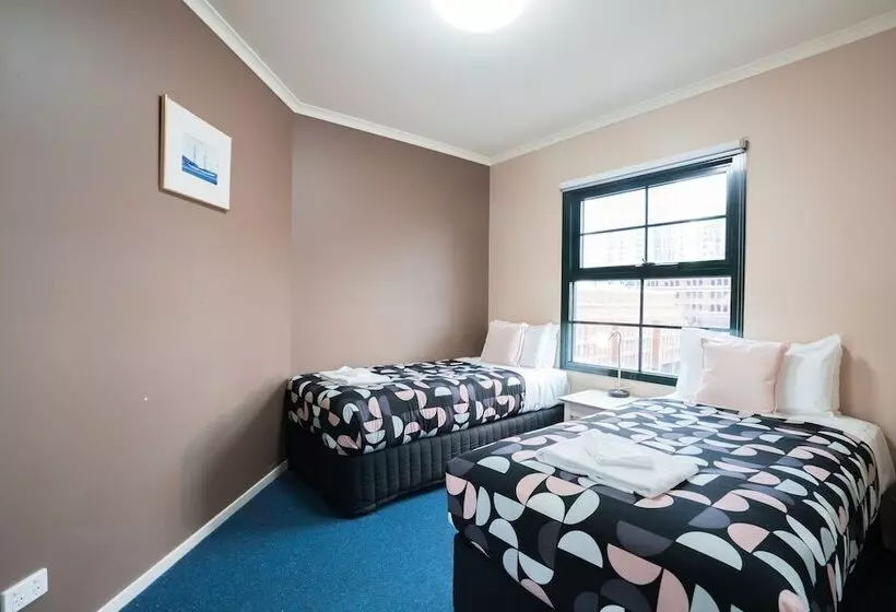 בית מלון כפרי Harbourview Apartment