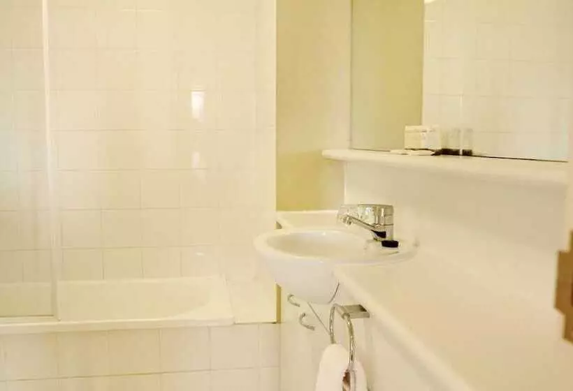 בית מלון כפרי Harbourview Apartment