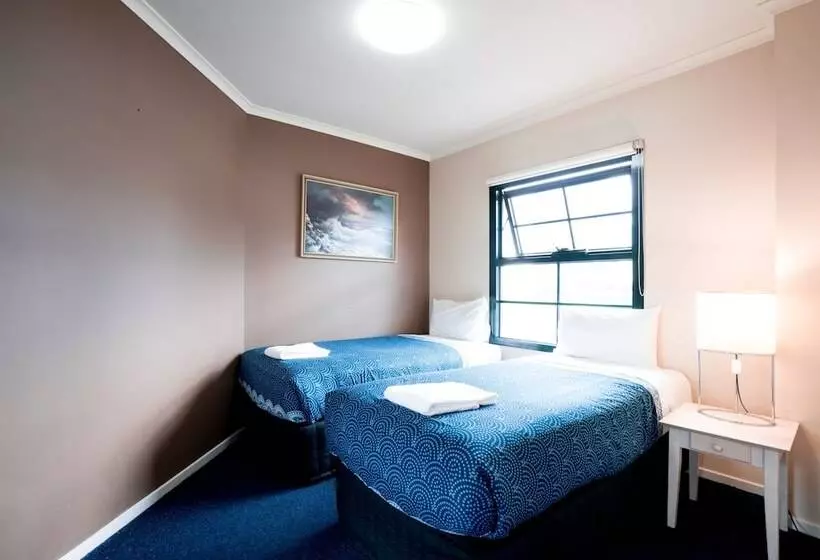 בית מלון כפרי Harbourview Apartment