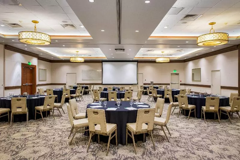 Отель Holiday Inn San Diego Bayside, An Ihg