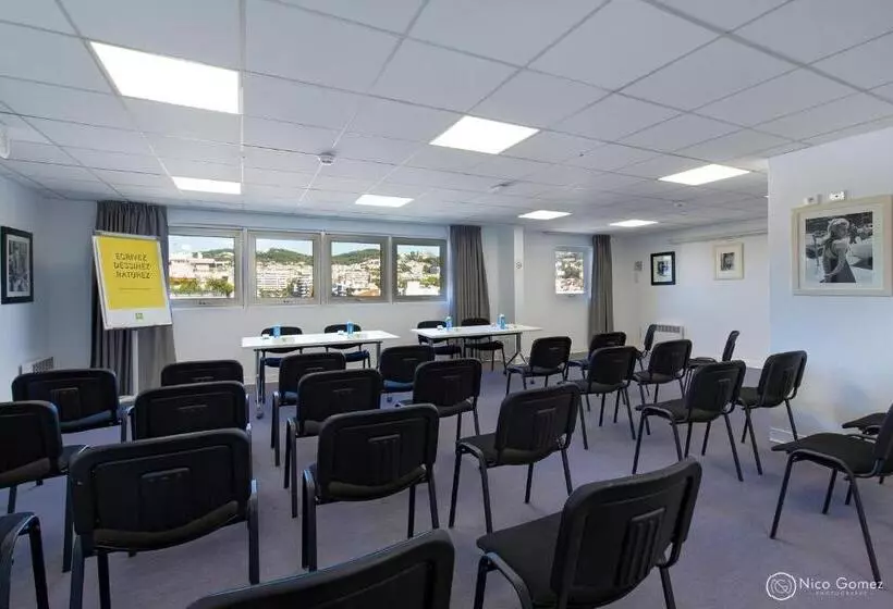 בית מלון כפרי Ibis Styles Cannes Le Cannet