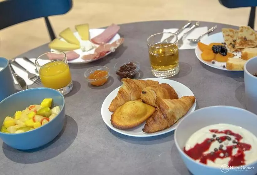 בית מלון כפרי Ibis Styles Cannes Le Cannet