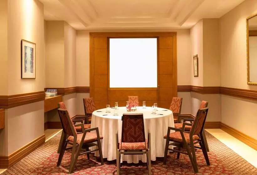 בית מלון כפרי Sheraton Amman Al Nabil