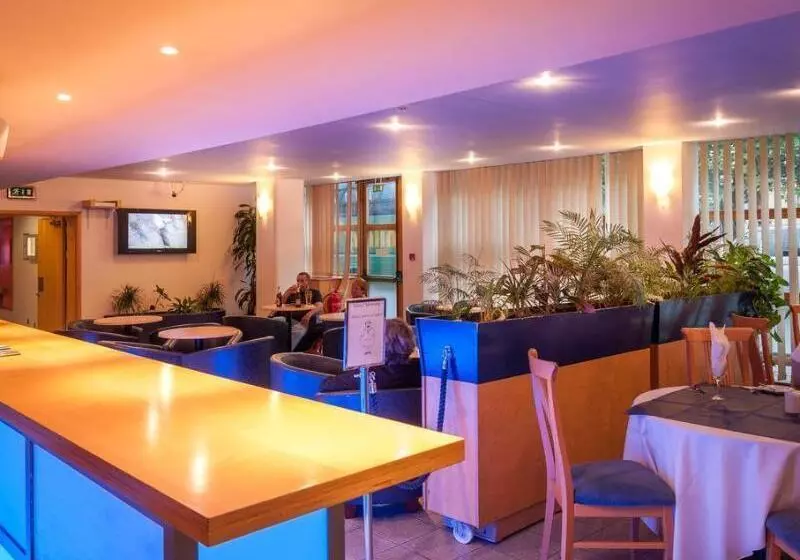 Hotel St Giles Heathrow